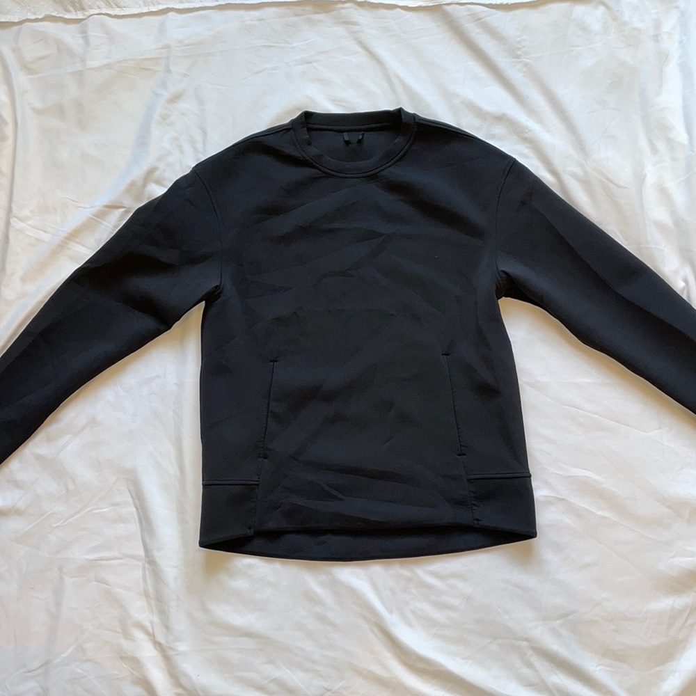 Women’s lululemon crew neck